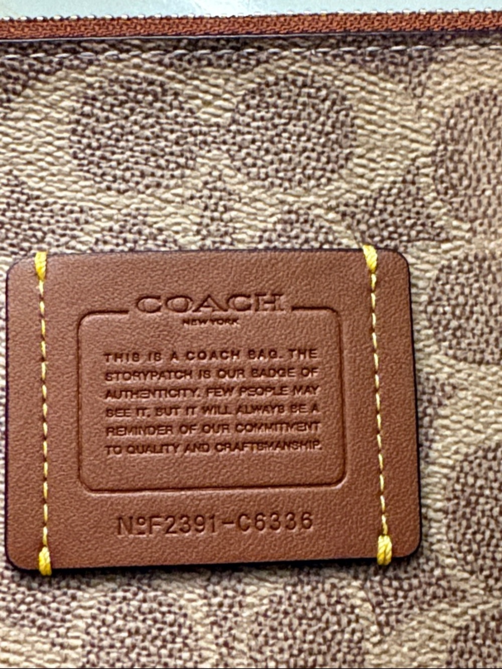 Coach Brown Signature Canvas Wristlet with Tan Leather Trim - Picture 2 of 9